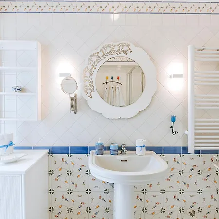 Casa Romano, Centro Di Forio, Ischia *